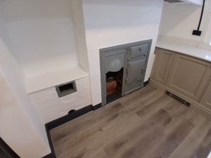 Photo 9- click for photo gallery